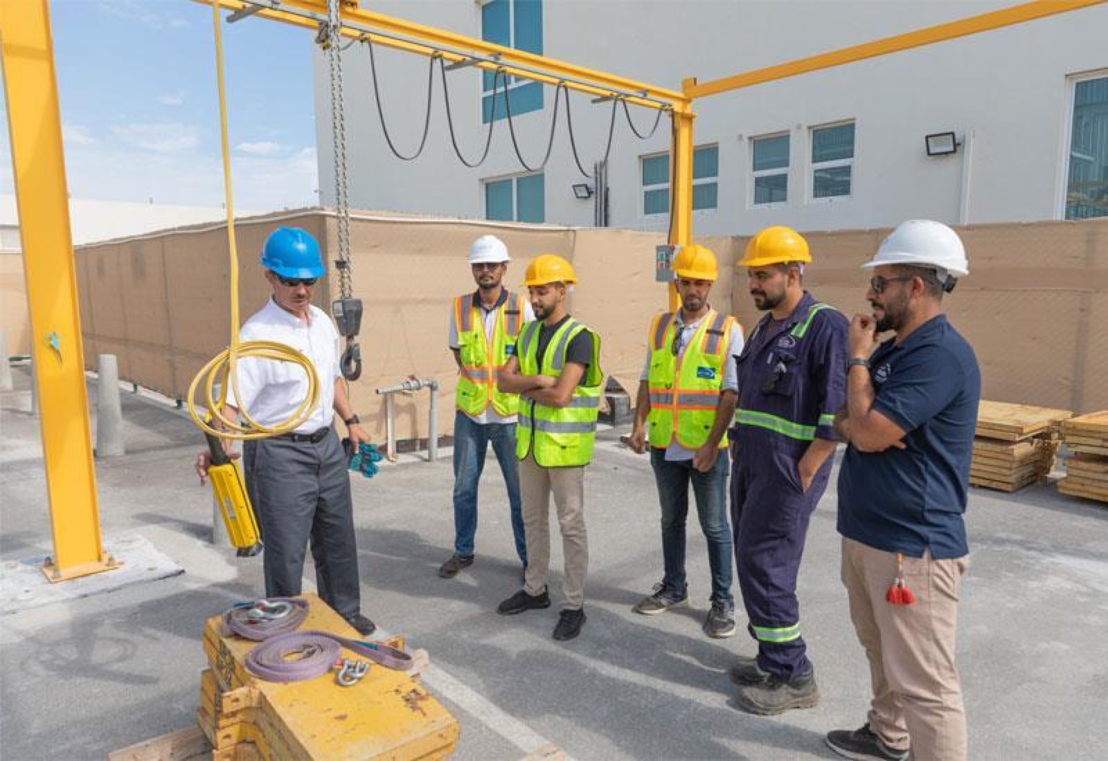 Rigging and lifting training session